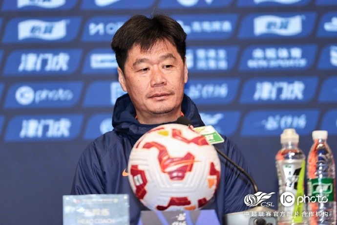  李霄鵬：希望明天比賽能打出一些新的東西，取得一個(gè)好的結(jié)果