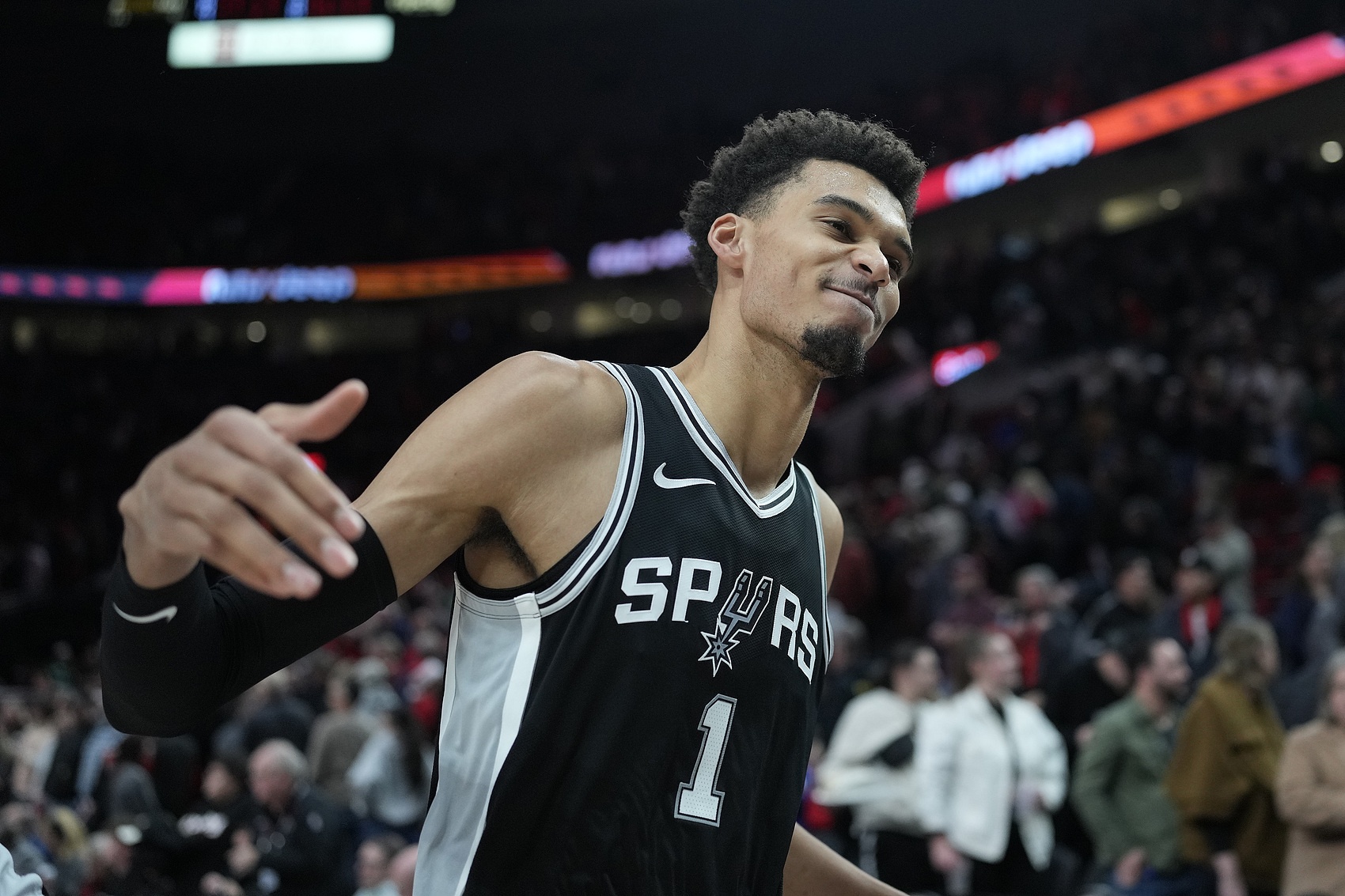  下一個NBA超級巨星？文班亞馬——身高&技術與人格魅力的完美結合